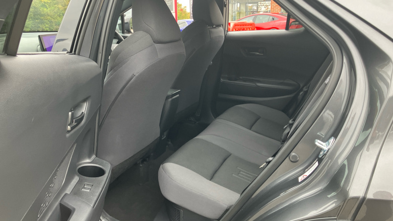 Toyota C-HR 1.8 Hybrid Design 5dr CVT Hybrid Hatchback